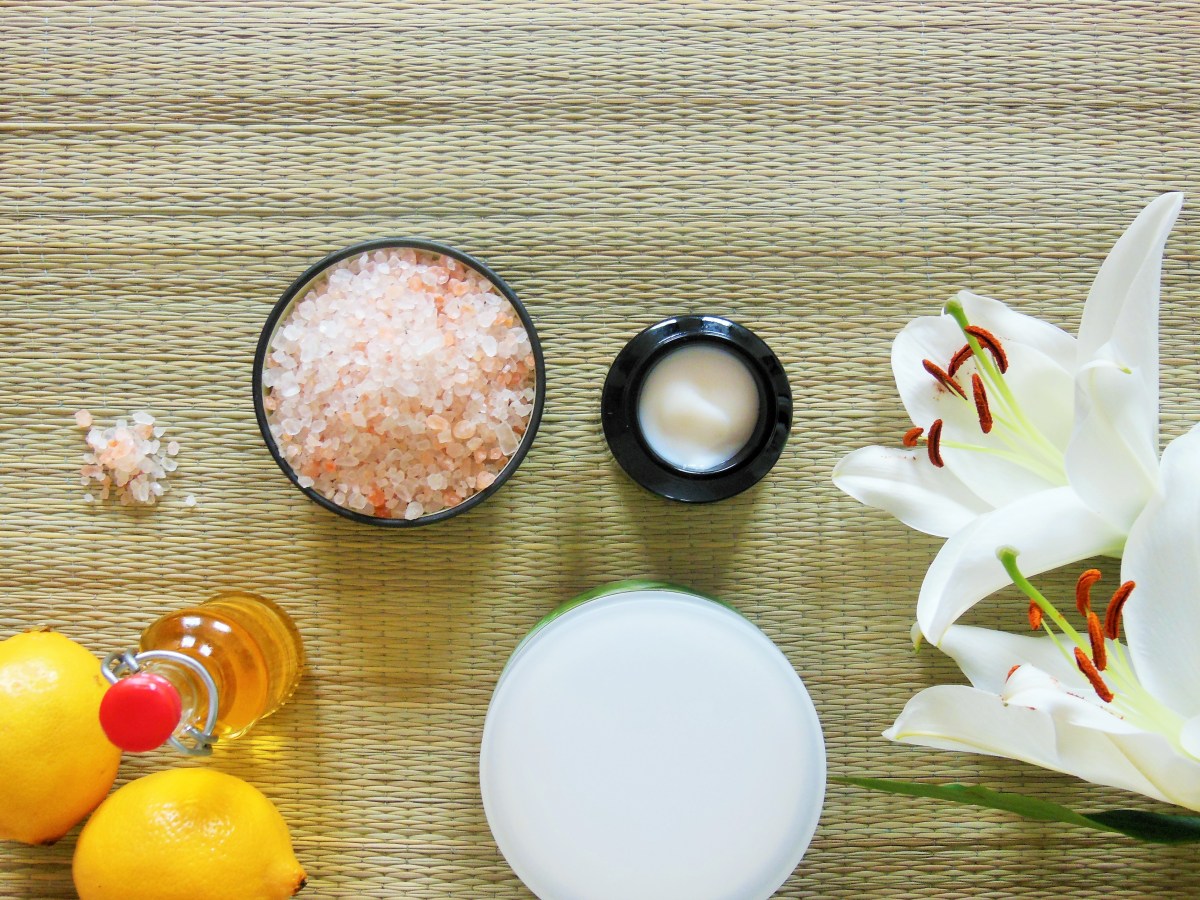 Vegan Skincare flatlay featured FreshBeautyFix