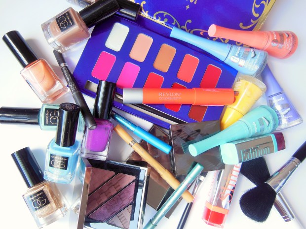 FreshBeautyFix-makeup-medley-flatlay