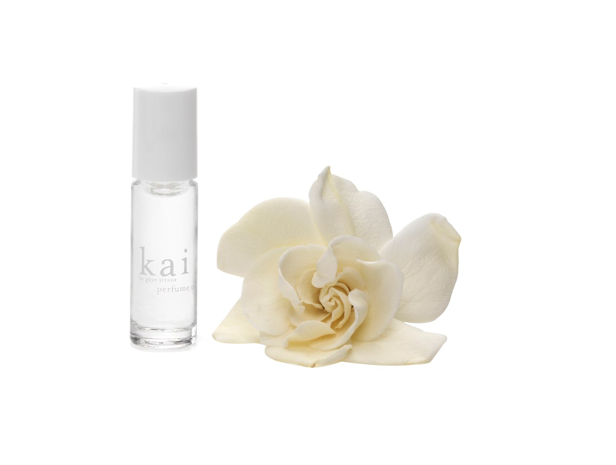 Kai perfume oil with gardenia