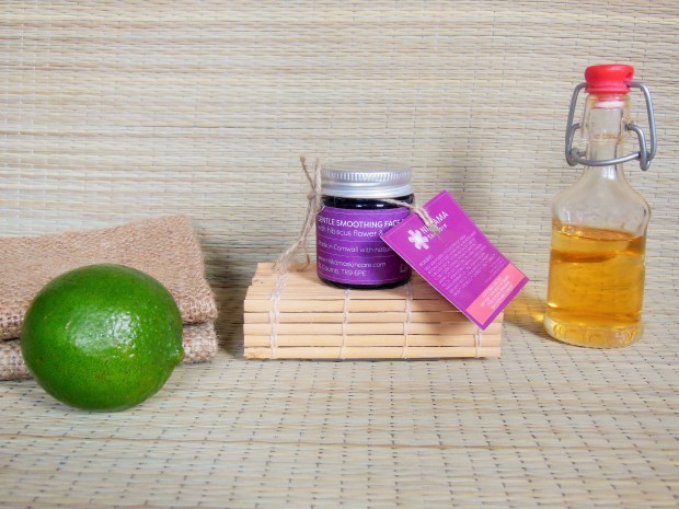 Niskama Gentle Smoothing face polish