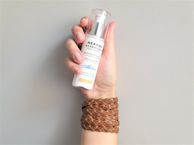 Herbal Essentials Brightening Cream