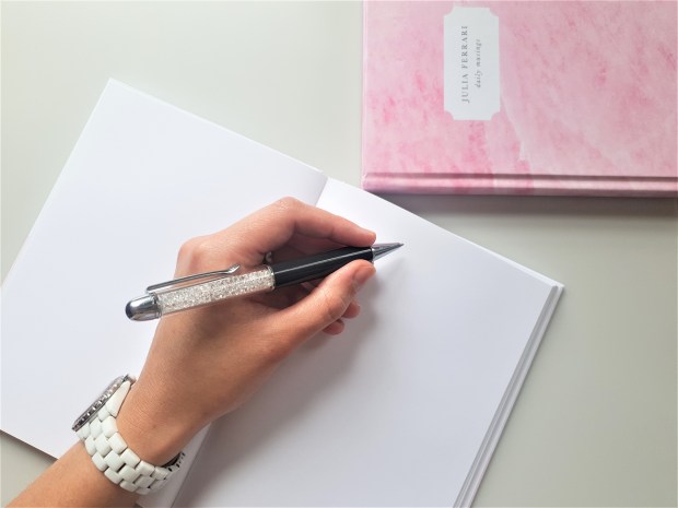 Papier pink notebook open